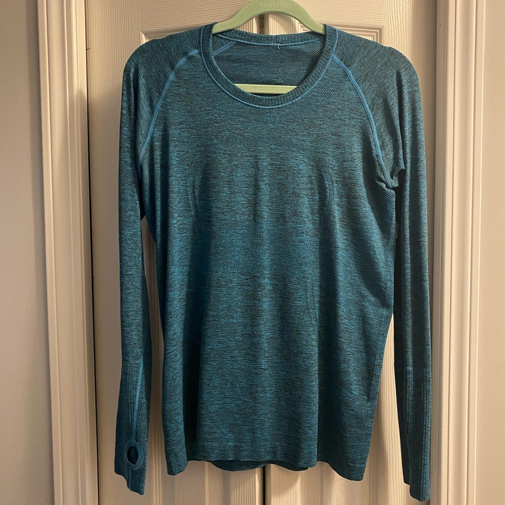 COPY - Long sleeve Lululemon top